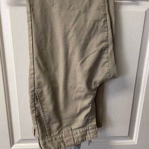 Men’s Khaki Dickies 31x30 pants